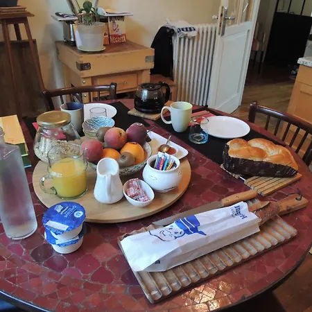 Bed and breakfast D'hote Le Jardin De L'esplanade Centre Et Gare Rennes
